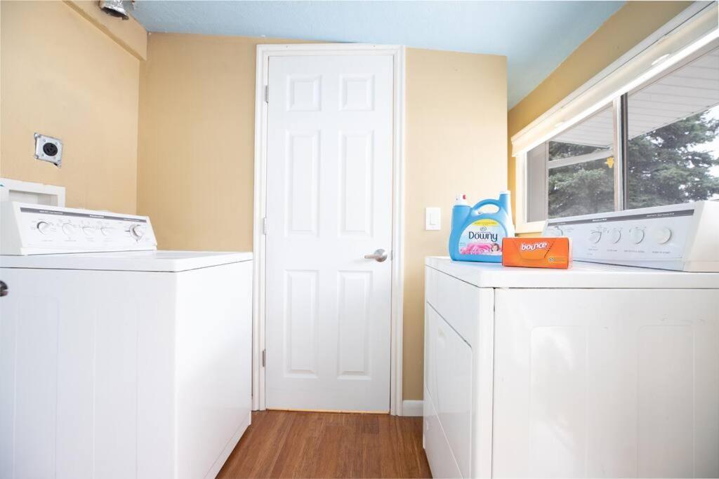 Pet Friendly Millcreek Home Close To Downtown/Mtns Salt Lake City Eksteriør bilde