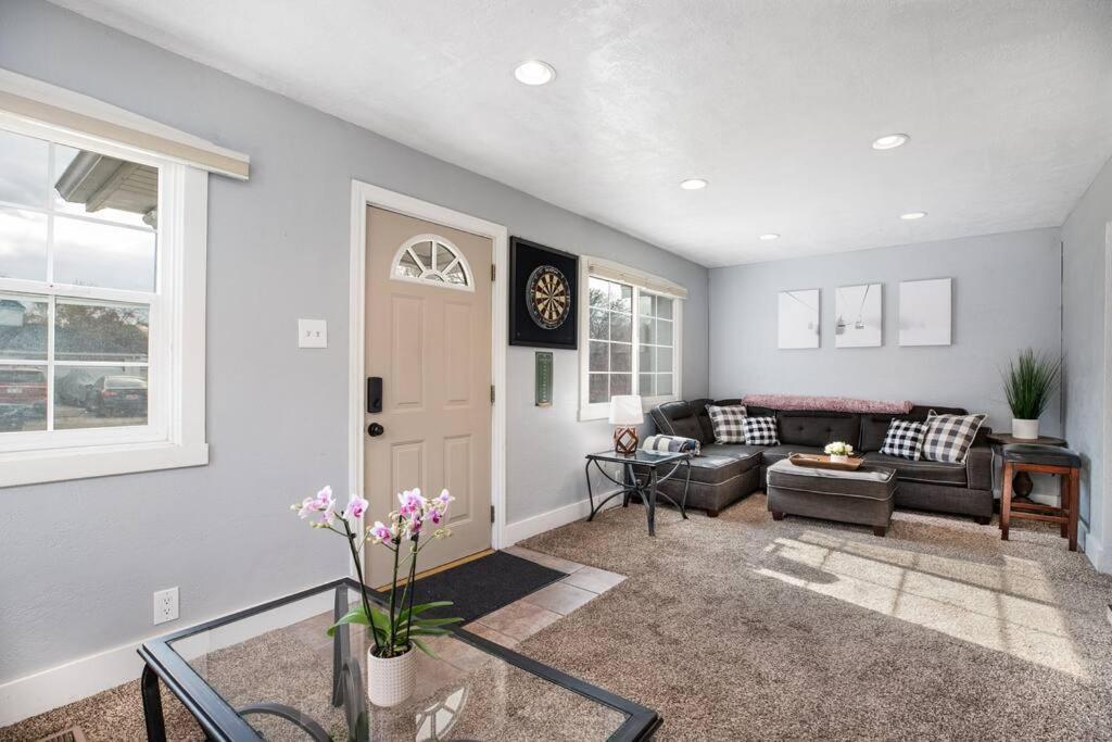Pet Friendly Millcreek Home Close To Downtown/Mtns Salt Lake City Eksteriør bilde