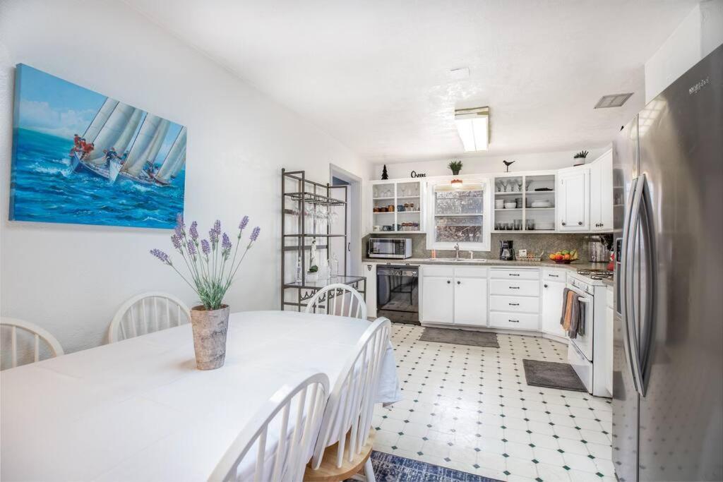 Pet Friendly Millcreek Home Close To Downtown/Mtns Salt Lake City Eksteriør bilde