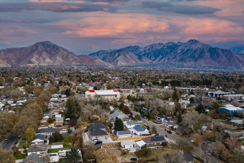 Pet Friendly Millcreek Home Close To Downtown/Mtns Salt Lake City Eksteriør bilde