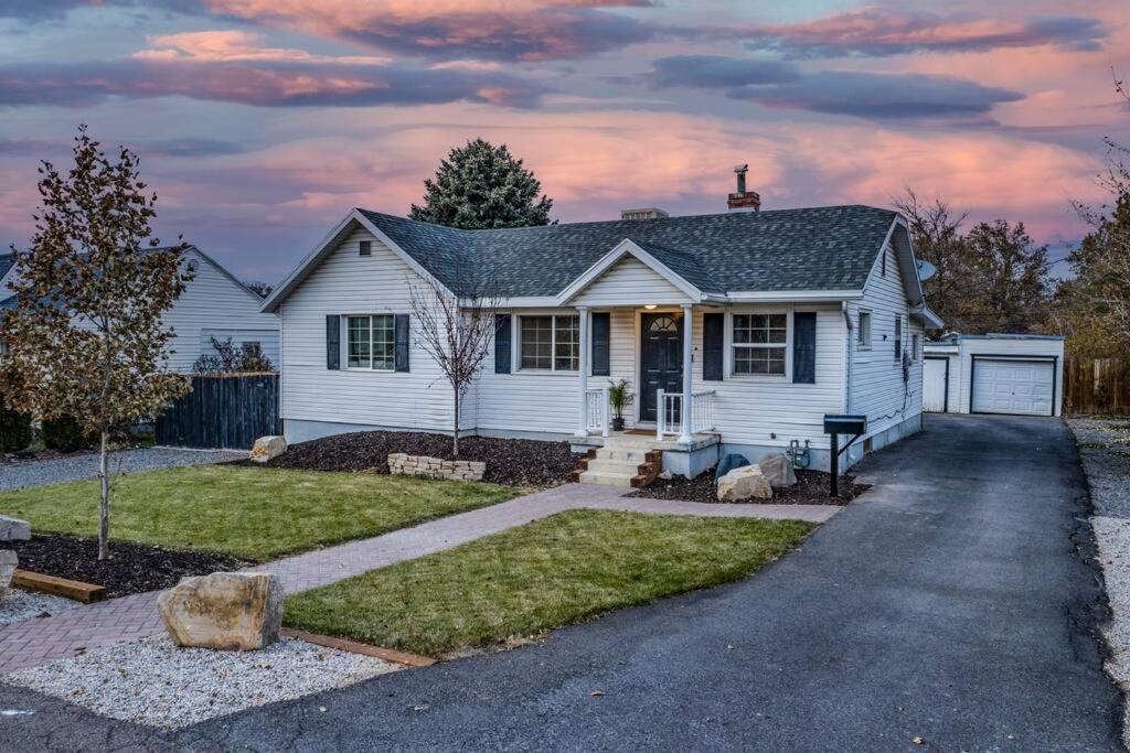 Pet Friendly Millcreek Home Close To Downtown/Mtns Salt Lake City Eksteriør bilde