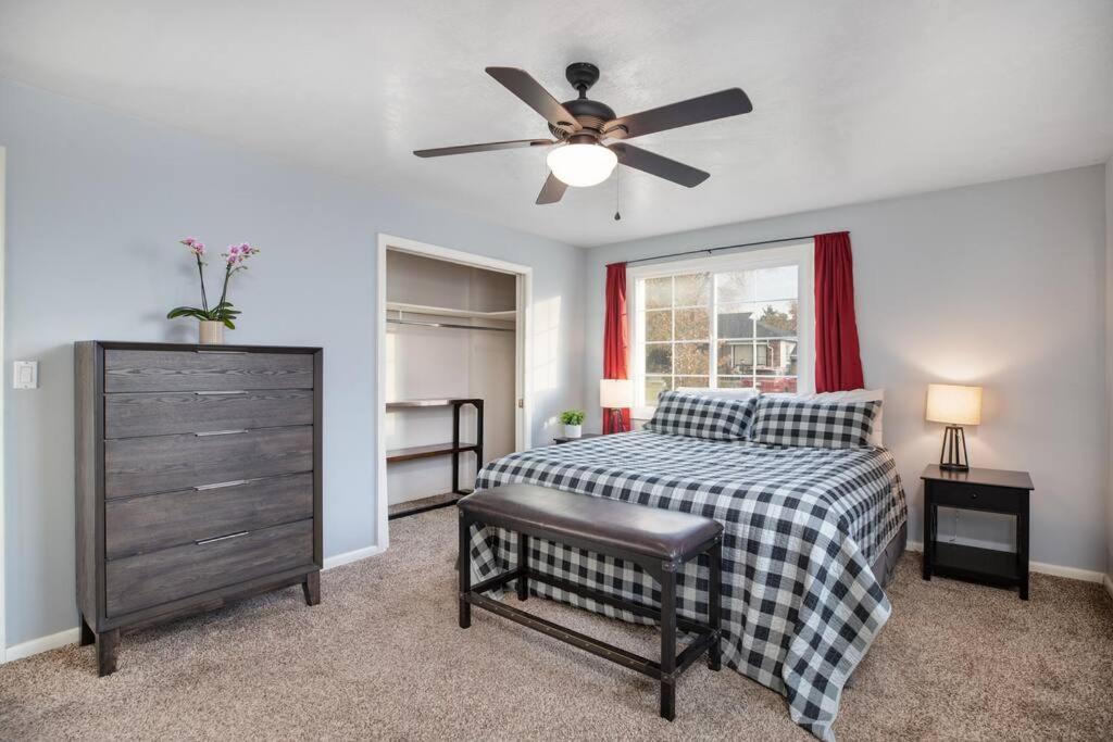 Pet Friendly Millcreek Home Close To Downtown/Mtns Salt Lake City Eksteriør bilde