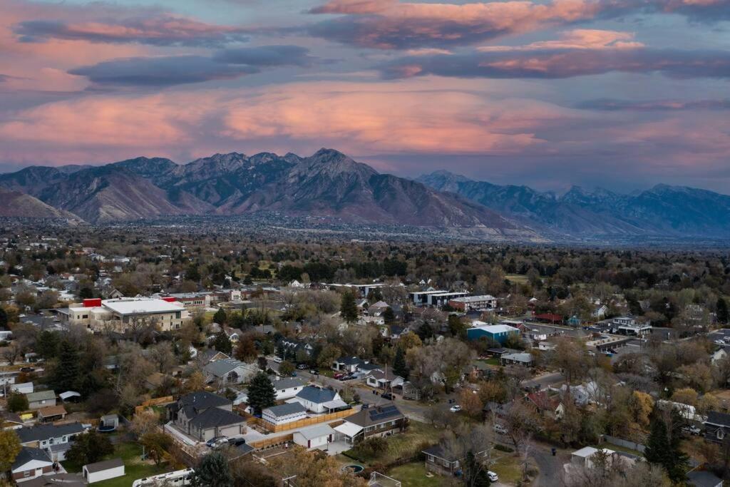Pet Friendly Millcreek Home Close To Downtown/Mtns Salt Lake City Eksteriør bilde